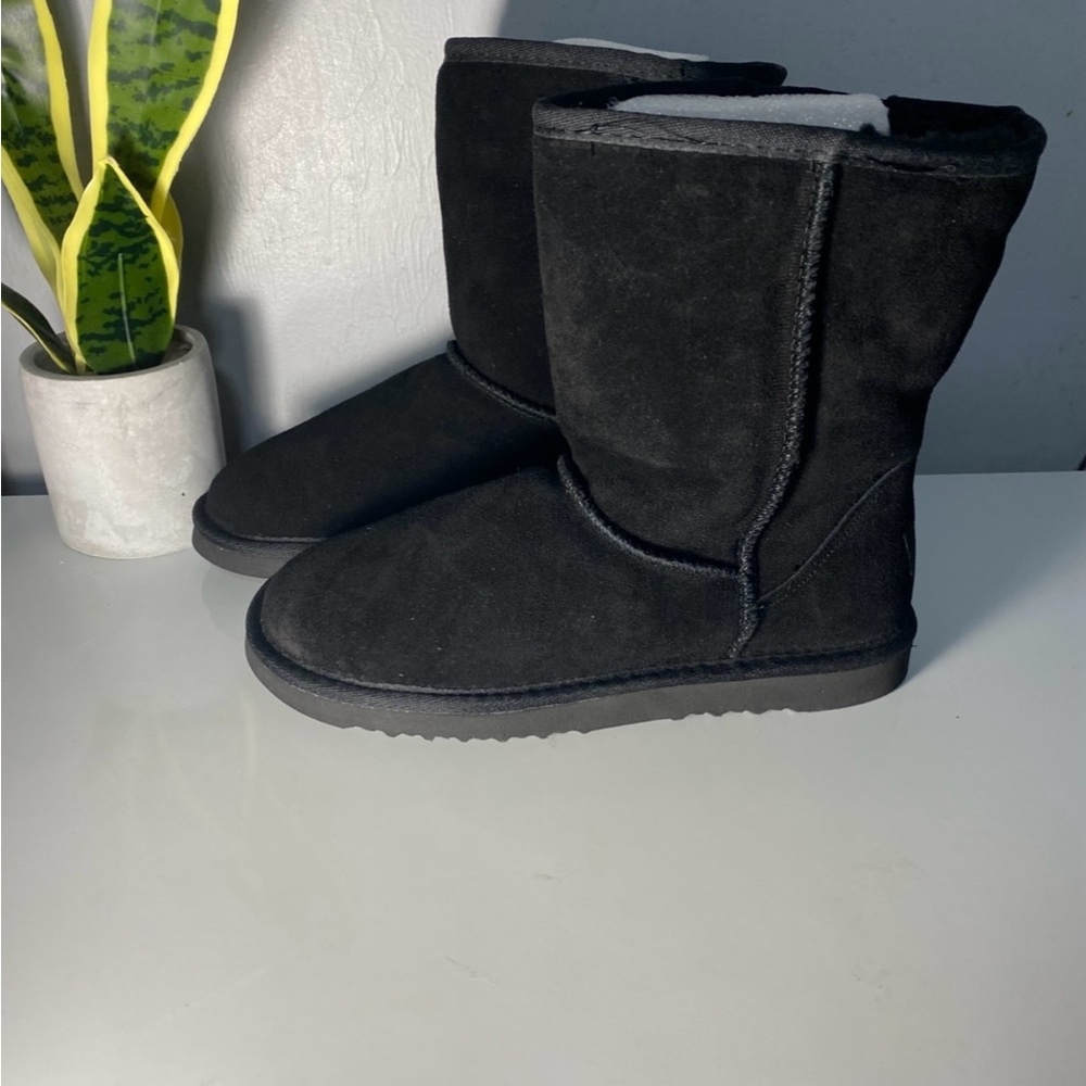 Kemi Black Ankle Boots for Women - Picture 2 of 2
